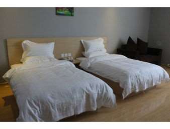 Super 8 By Wyndham Linyi Bus Terminal Hotel Room photo