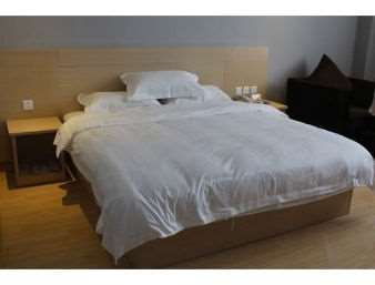 Super 8 By Wyndham Linyi Bus Terminal Hotel Room photo